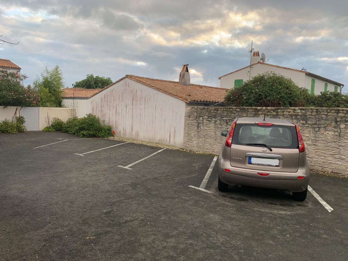 Ma Re Basse La Flotte Exterior foto